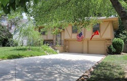 3108 SE 7TH Street, Blue Springs, MO 64014