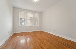 92 Warner Ave, Jersey City, NJ 07305-2929
