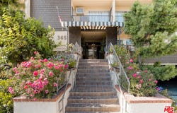 365 Burchett St, Glendale, CA 91203