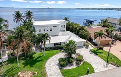 2302 SE 28th Street, Cape Coral, FL 33904