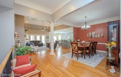 3217 Ridge Brook Cir, Louisville, KY 40245