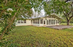 9611 Wilke RD, Kingsbury, TX 78638