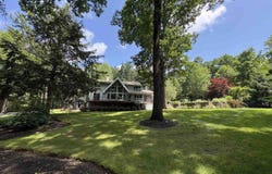 48 N Pepperell Road, Hollis, NH 03049
