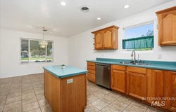 612 Northern Pine Ct, Twin Falls, ID 83301