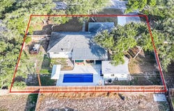 927 Pine Ave, ROCKPORT, TX 78383