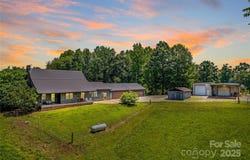 144 J and W Road, Olin, NC 28660