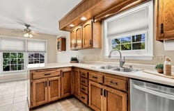 3294 Lake Ridge Drive, Dubuque, IA 52003