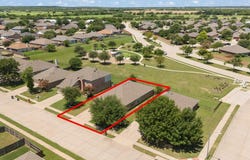 904 Brighton Way, Burleson, TX 76028