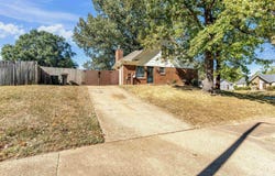 6387 BENT OAK Ln, Memphis, TN 38115