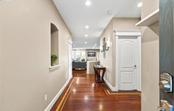 3412 NW 1ST St, Gresham, OR 97030
