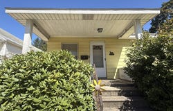 1017 Raymond Street, Schenectady, NY 12308