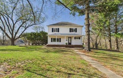1050 Main St, Hamilton, IL 62341