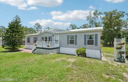 104 ISLANDER Lane, Satsuma, FL 32189