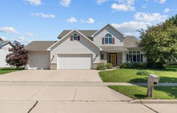 512 W ROLLING MEADOWS Lane, APPLETON, WI 54913