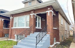 8018 S Laflin Street, Chicago, IL 60620