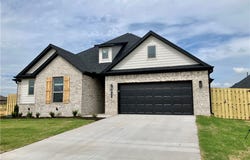 803 Jenison Road, Tontitown, AR 72762