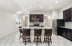 107 Saranac Dr, Elgin, TX 78621