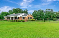 52 N Hill Street Road, Red Springs, NC 28377