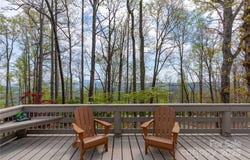 39 Tatham Road, Hendersonville, NC 28792