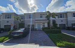 1677 SE 8th Avenue, Homestead, FL 33034