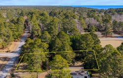5996 Harbour Way, Oriental, NC 28571