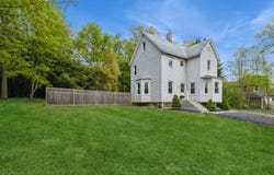 590 Valley Rd, Long Hill Twp., NJ 07933