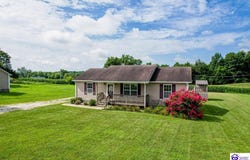 1193 B F Brown Road, Buffalo, KY 42716