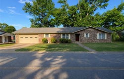 202 Meadow Place, Clarksville, AR 72830