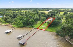 142 Ivy Lane, Mabank, TX 75156