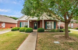 54 Grandwood Lane, Scottsboro, AL 35769
