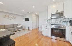 214-216 E Eagle 5, Boston, MA 02128