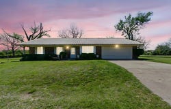 223 Idella Street, Stephenville, TX 76401