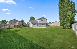 868 S Wiston Pl, Kuna, ID 83634