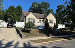 224 Huron Ave, Absecon, NJ 08201