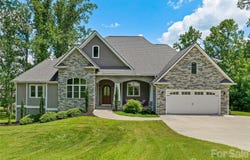 143 Gracie Lane, Mills River, NC 28759