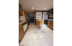 449 Taft Ave, Woodland Park, NJ 07424-2885