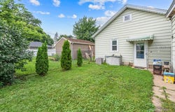 633 Slade Avenue, Elgin, IL 60120