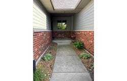 824 Boxwood Drive, Munster, IN 46321