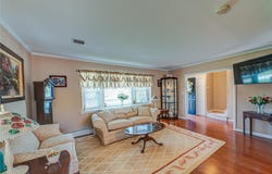 20 Bayview Road, Amityville, NY 11701
