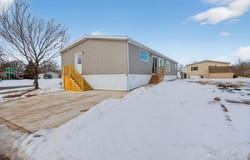 559 Kinloch, Temperance, MI 48182