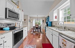 302 Fairmount Way, New Bern, NC 28562
