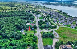 896 Main Road, Tiverton, RI 02878