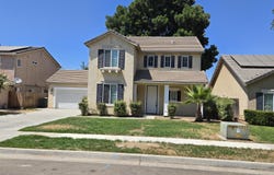 816 W Loyola Avenue, Visalia, CA 93277