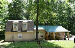 835 N Woodland Circle, Bloomfield, IN 47424
