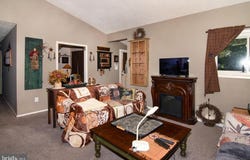 15 DOVER DRIVE, LINDENWOLD, NJ 08021