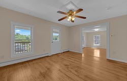 21 Pleasant St, Southbridge, MA 01550