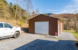 20903 Azen Road, Damascus, VA 24236