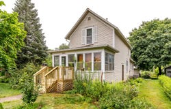 1203 Burnett Avenue, Ames, IA 50010