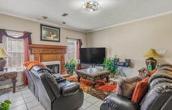 9051 Crosscreek Ave, Baton Rouge, LA 70810