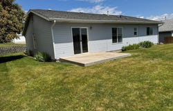7702 Douglas Dr, Yakima, WA 98908